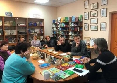 «Нам дороги эти позабыть нельзя...»