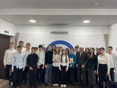 Презентация в помещении фонда Общественной поддержки