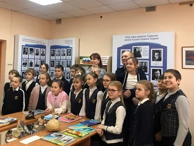 «Умная книга – Саратов». Встречи со школьниками саратовских писателей