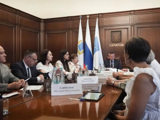 Мэр Саратова М.А.Исаев поддержал инициативу писателей.
