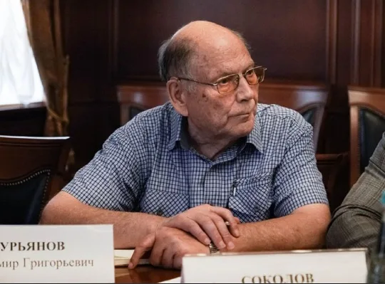 Мэр Саратова М.А.Исаев поддержал инициативу писателей. — фото 1