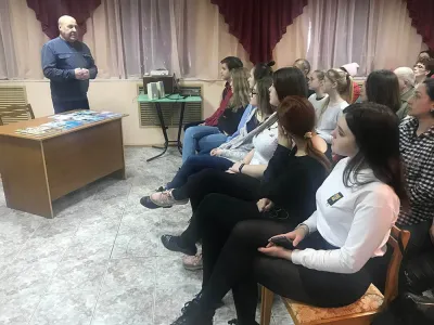 Открытие фотовыставки в г. Марксе в краеведческом музее и встреча с учащимися и жителями города Маркса