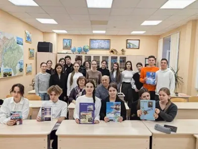 Встреча выпускников МЭЛ с писателем и краеведом Игорем Демьяновичем Смилевцом